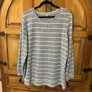 Unbranded - Heathered Grey and White Striped Sweater - Size XL